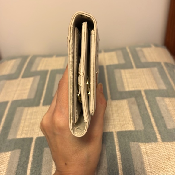 Swarovski Crystal Travel Wallet Cream #5493061 - Picture 8 of 9